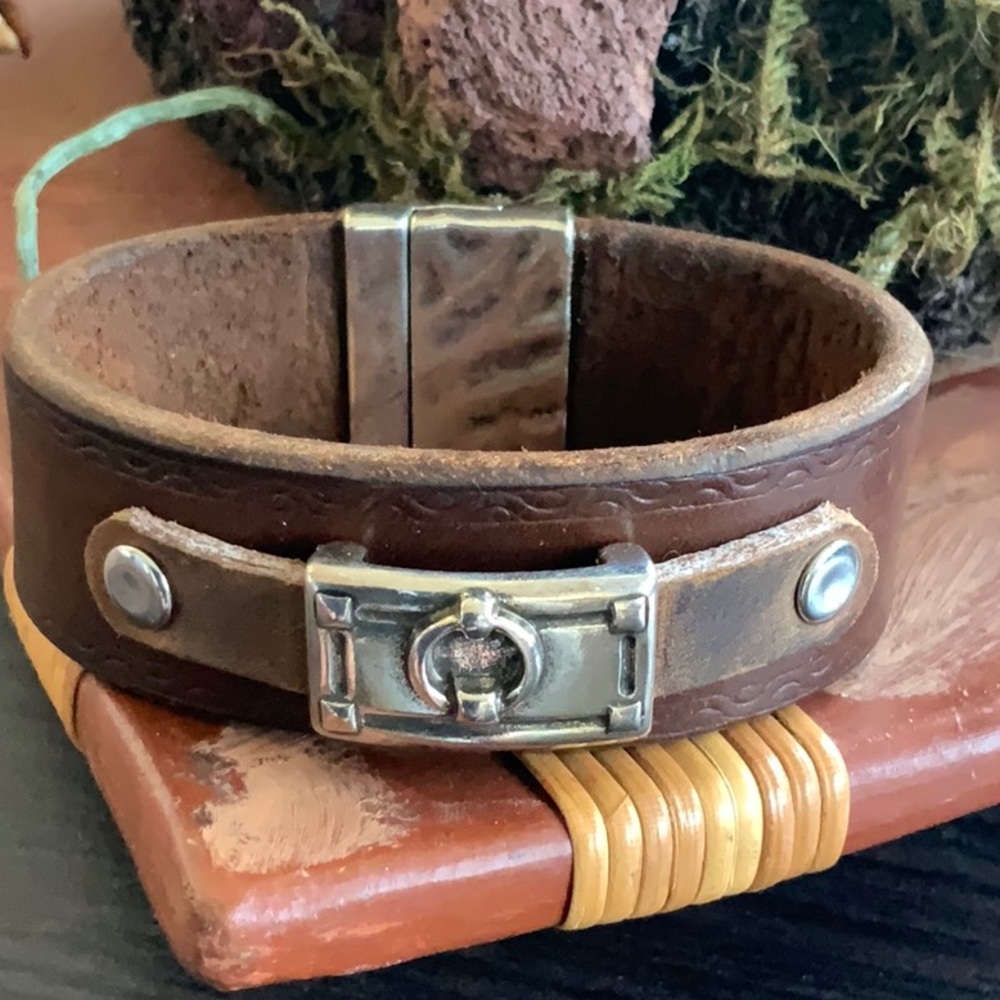 Men’s leather bracelet